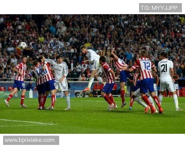 西甲焦点战那不勒斯与马竞激战成平局逆转瞬间引发全场热议