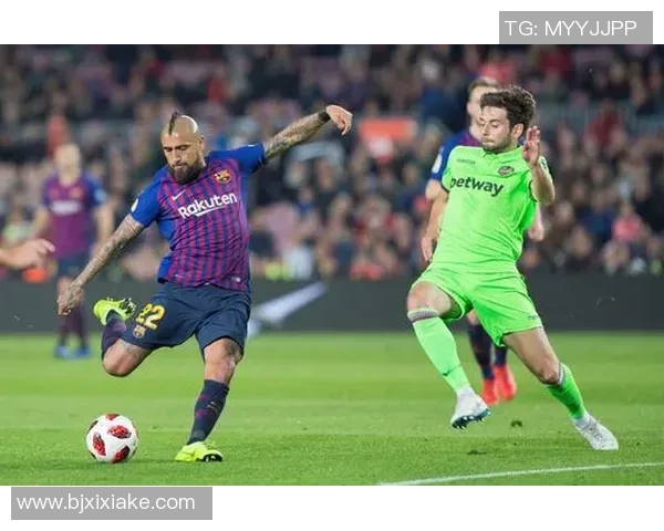 国王杯激战本菲卡与巴萨平局红牌事件引发全场热议与数据分析